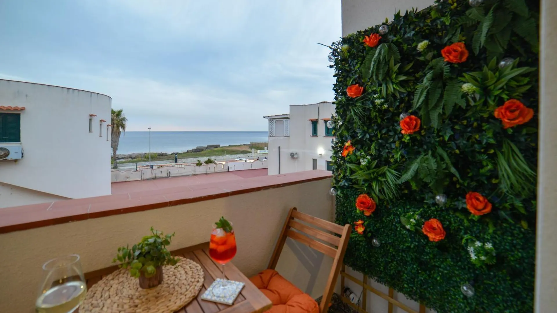 Isula Seaview Apartments Isola delle Femmine