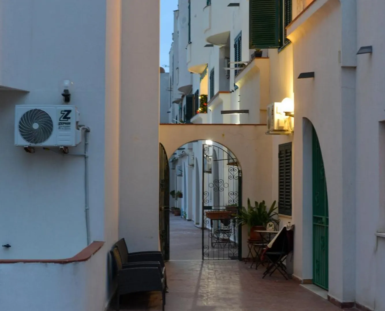 Isula Seaview Apartments Isola delle Femmine