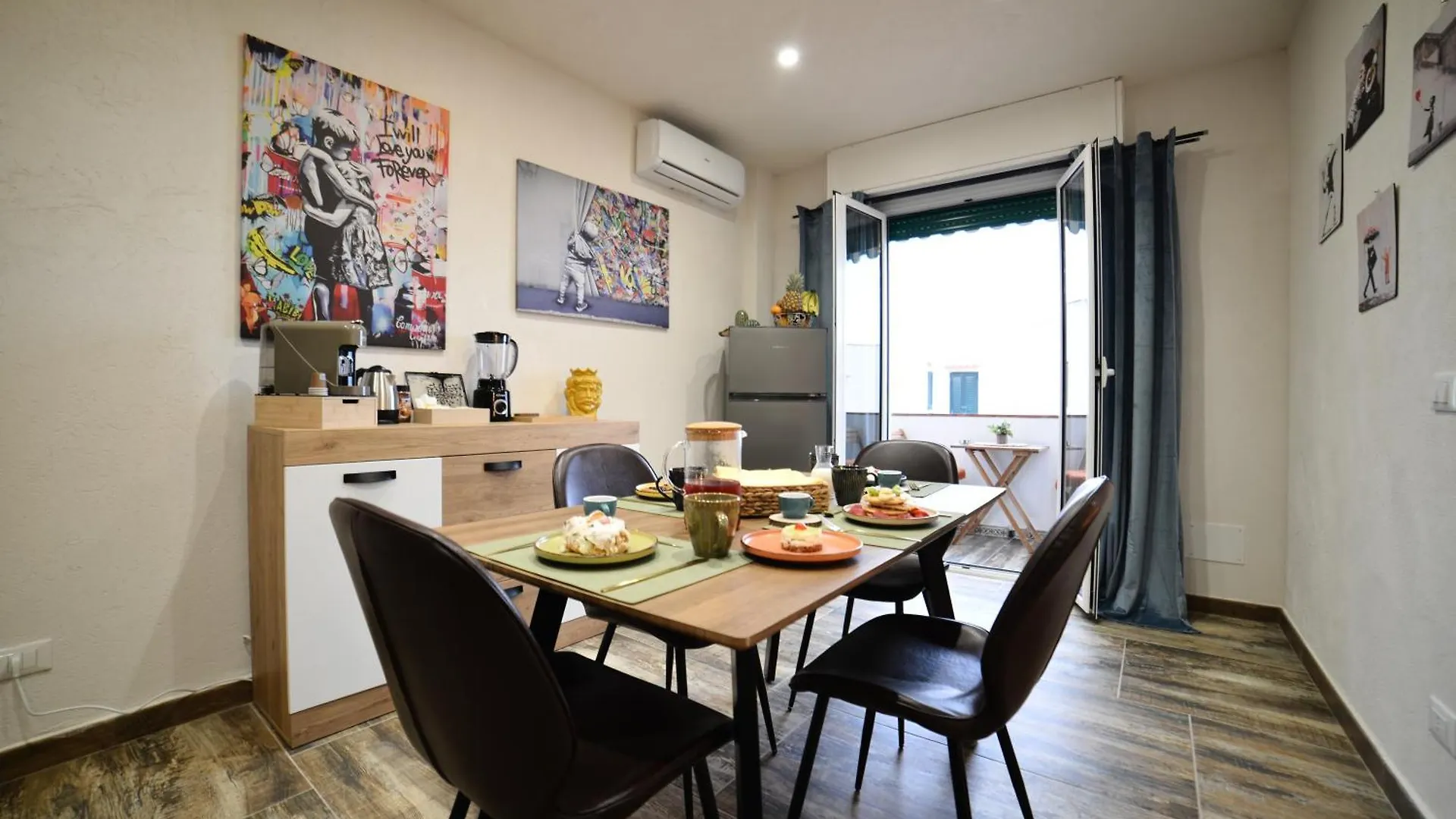 איסולה דלה פמינה Isula Seaview Apartments