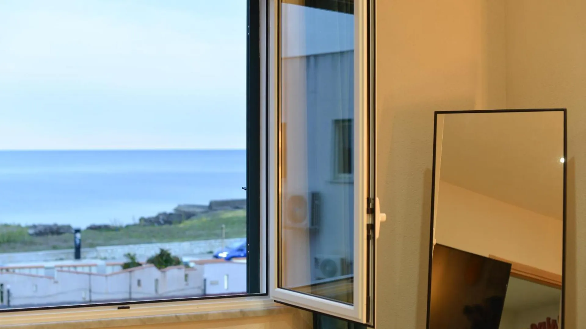 איסולה דלה פמינה Isula Seaview Apartments  איסולה דלה פמינה