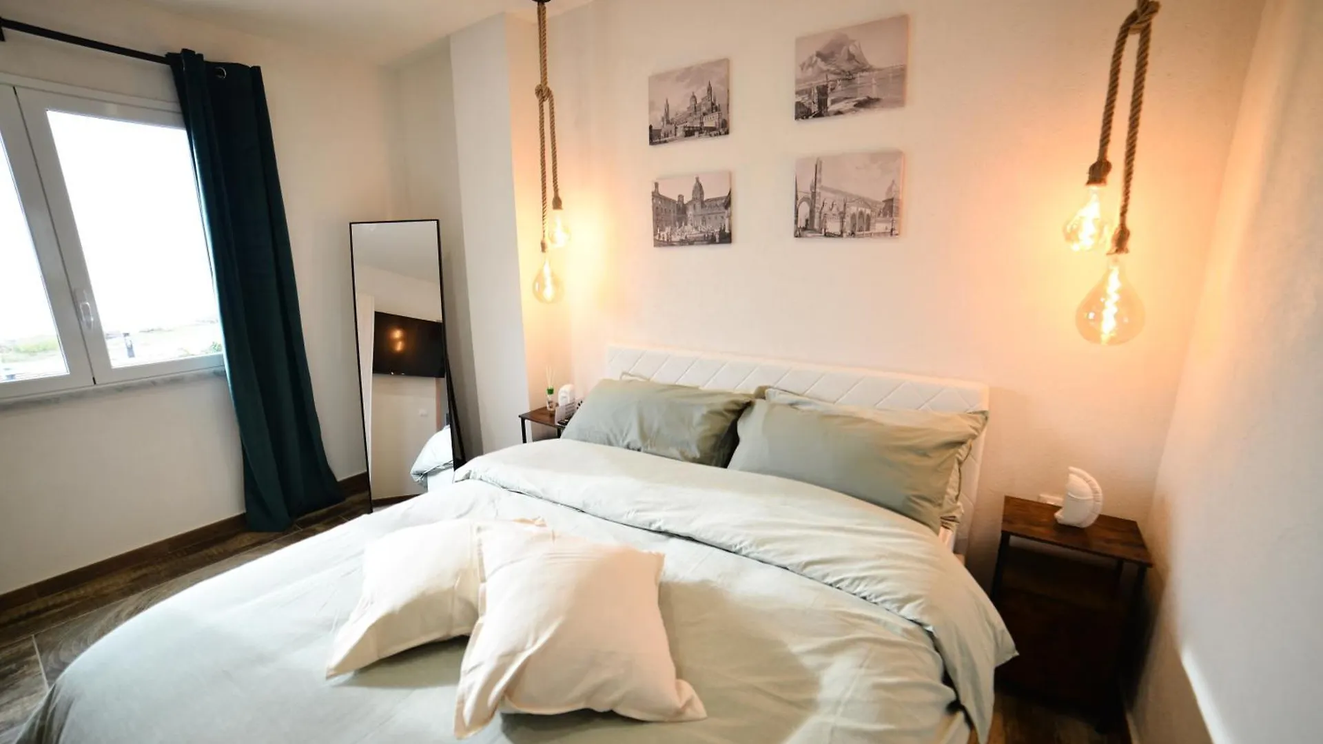 איסולה דלה פמינה Isula Seaview Apartments